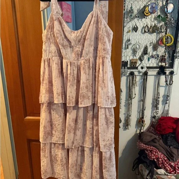 Torrid Light Pink Floral Tiered Midi Dress - Picture 1 of 3